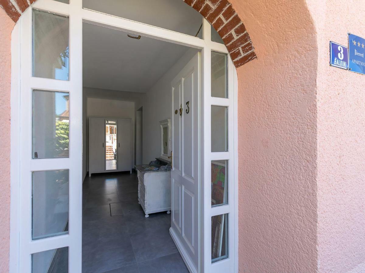 Oliver Art Apartment Porec Ngoại thất bức ảnh